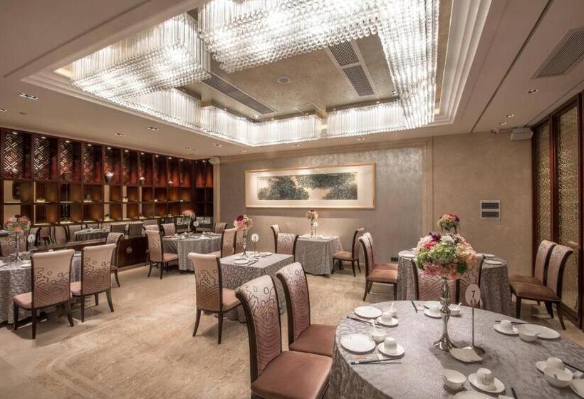 فندق Shantou International