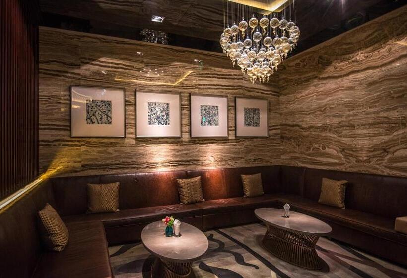 فندق Shantou International