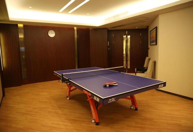 فندق Shantou International