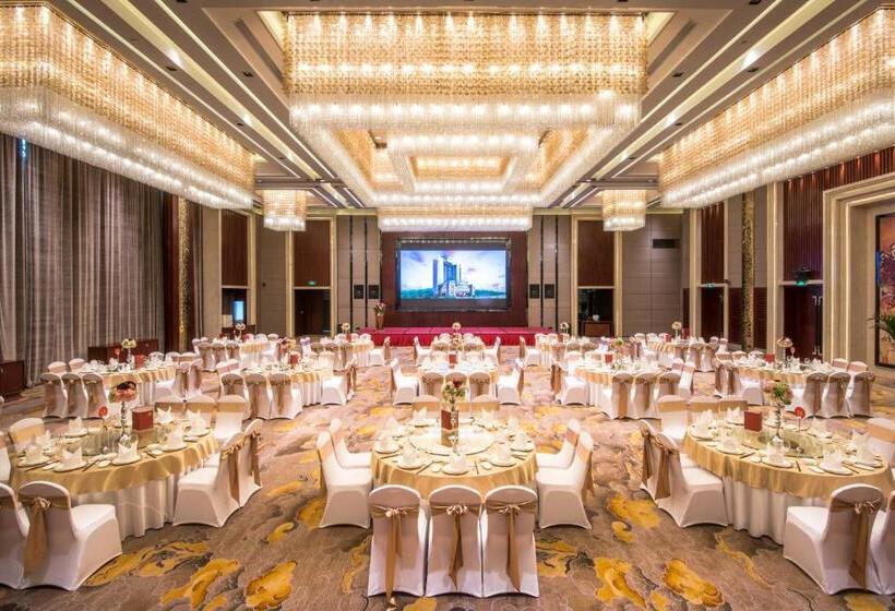 فندق Shantou International