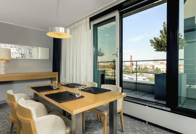 Sheraton Berlin Grand Hotel Esplanade