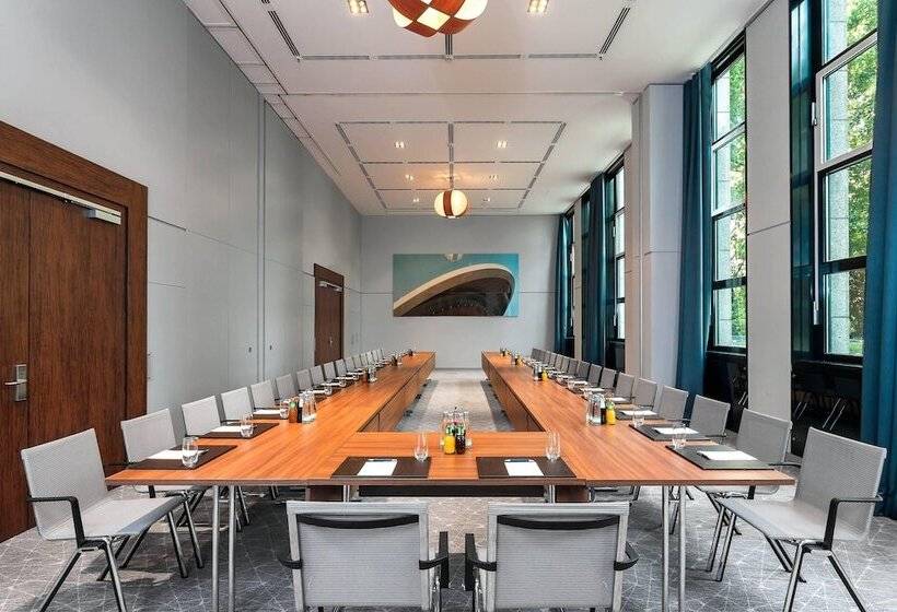 Sheraton Berlin Grand Hotel Esplanade