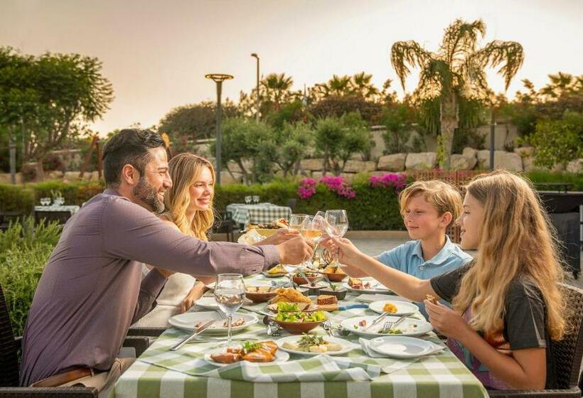 هتل St Raphael Resort