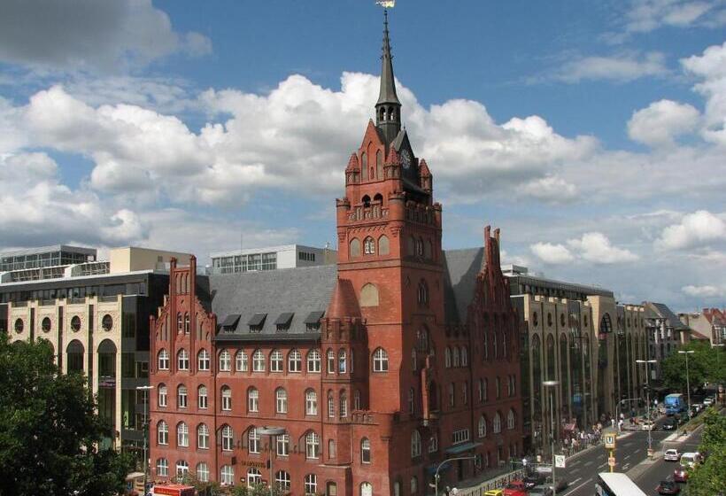 هتل Steglitz International