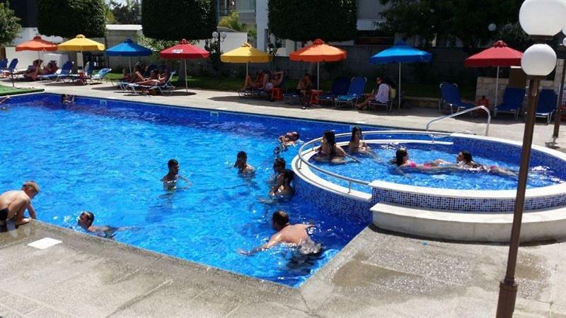 هتل The Caravel