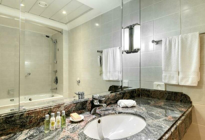 ホテル The Landmark Nicosia