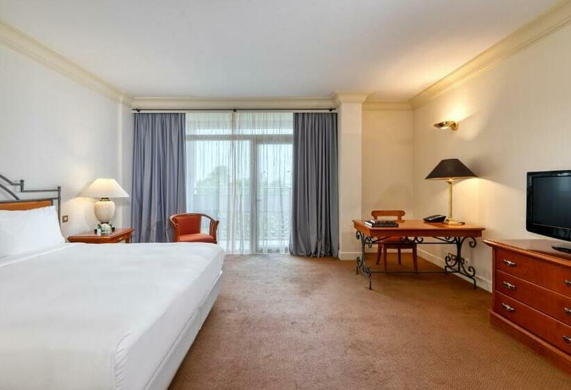 ホテル The Landmark Nicosia