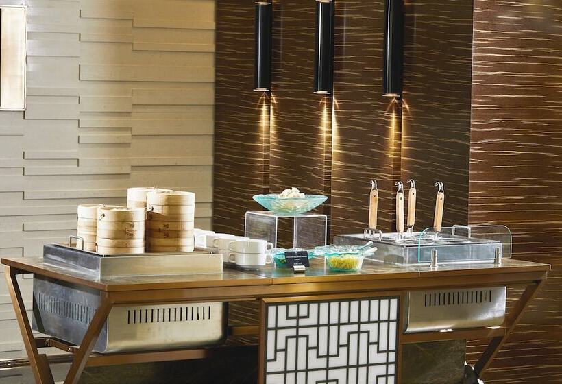 فندق The Portman Ritzcarlton, Shanghai