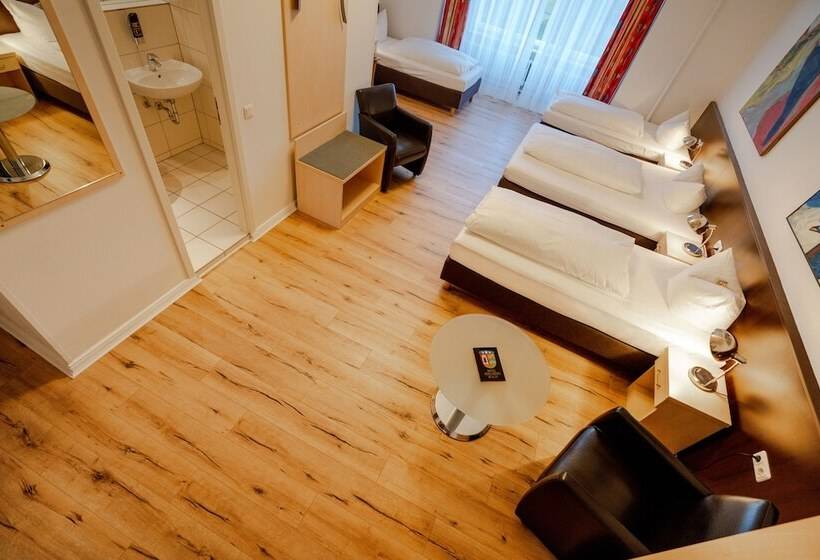 هتل Tiergarten Berlin