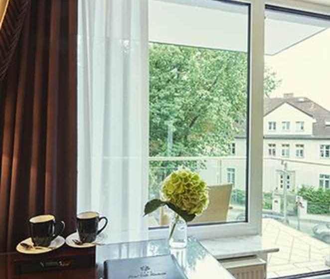 Bernstein Hotel Villa Kastania