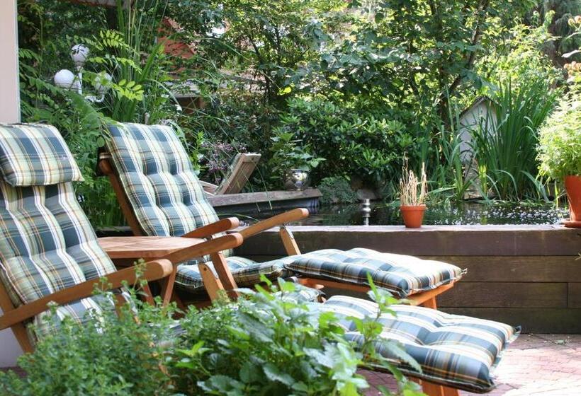 هتل Wilhelm Busch