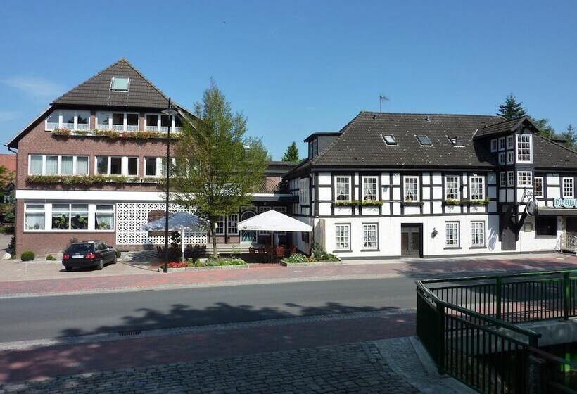 Akzent Hotel Zur Wasserburg   Hotel Garni Bed & Breakfast