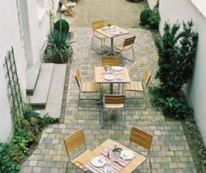 בית מלון כפרי Aigner