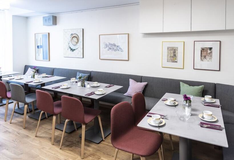 בית מלון כפרי Aigner