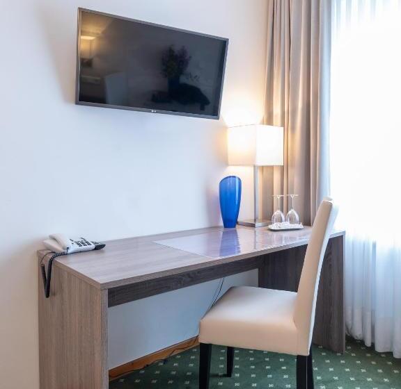 בית מלון כפרי Alte Post