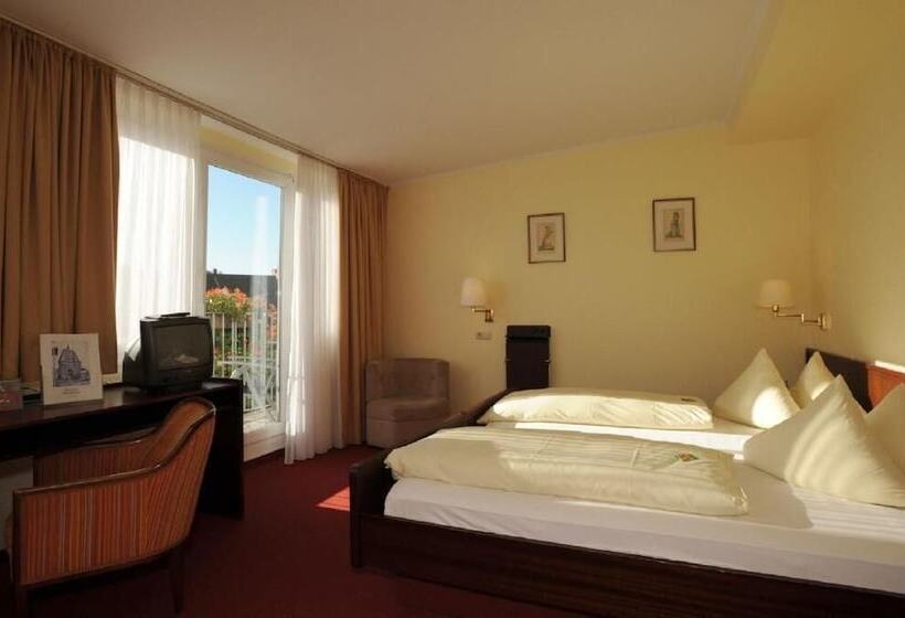 هتل Am Marschiertor