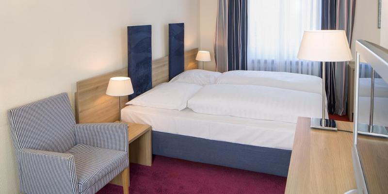 Отель Am Schlosspark Garni