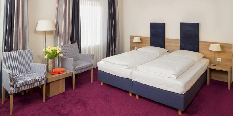 Отель Am Schlosspark Garni