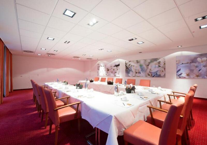 هتل Aquis Grana City