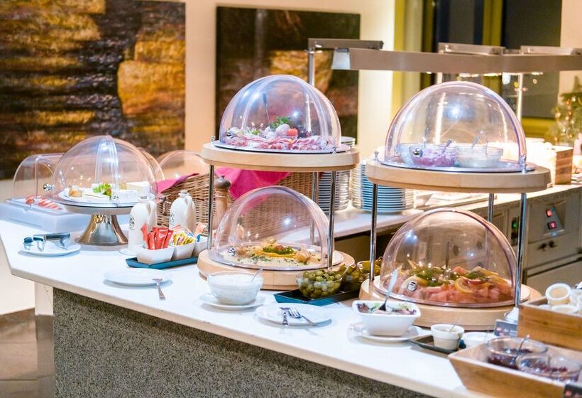 فندق Astor Kiel By Campanile