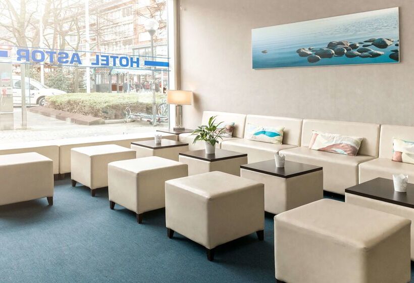 فندق Astor Kiel By Campanile