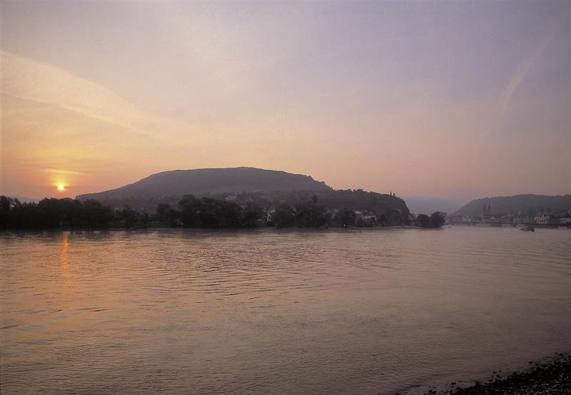 Отель Bellevue Rhein