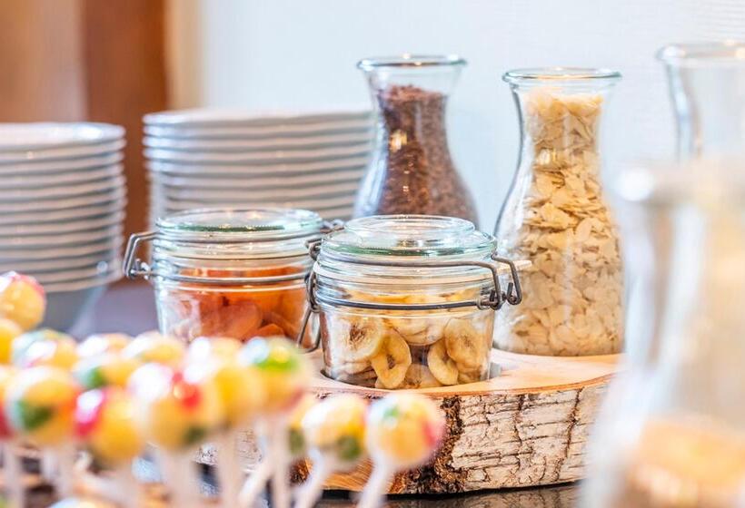 Birke, Ringhotel Kiel