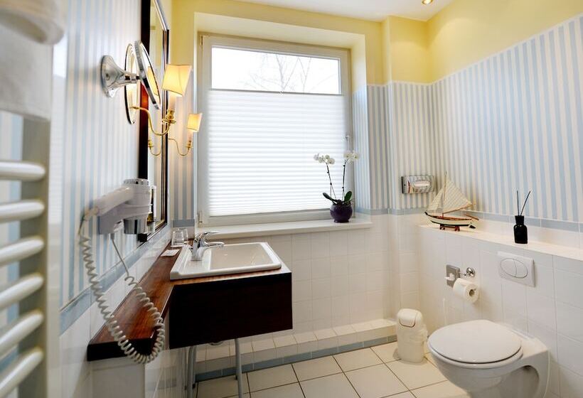 Birke, Ringhotel Kiel