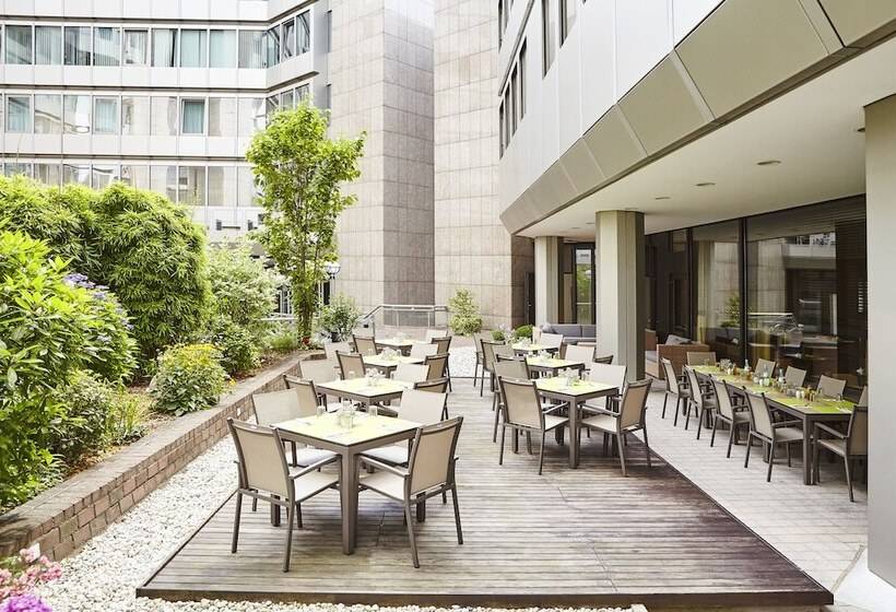 Clayton Hotel Düsseldorf City Centre