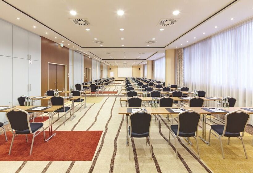 Clayton Hotel Düsseldorf City Centre