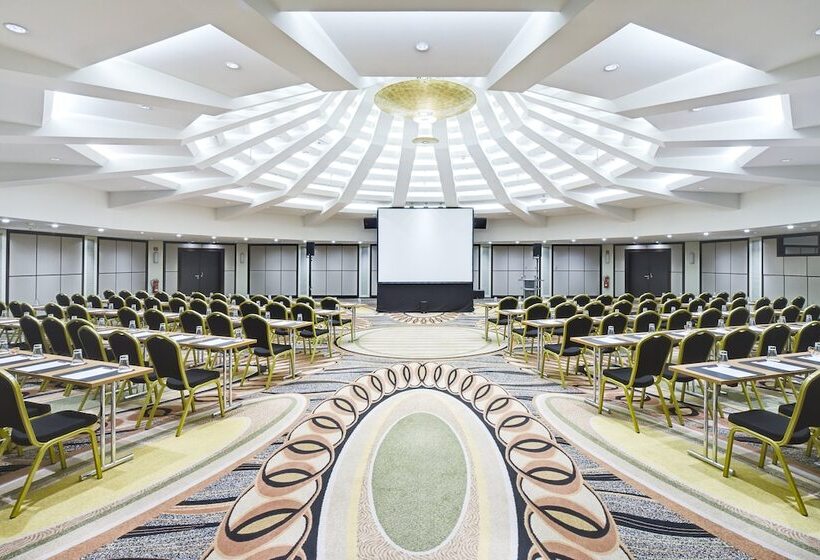 Clayton Hotel Düsseldorf City Centre