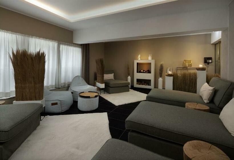 בית מלון כפרי Doubletree By Hilton Hannover Schweizerhof