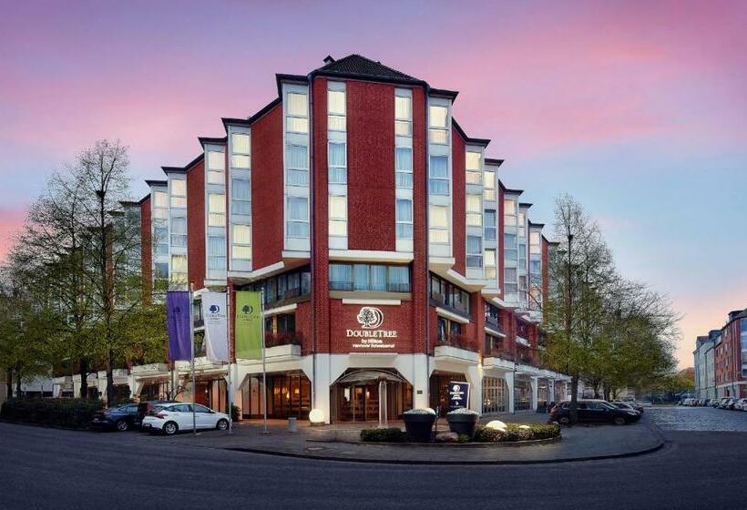 בית מלון כפרי Doubletree By Hilton Hannover Schweizerhof