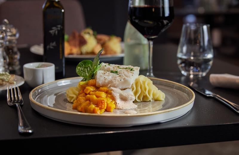 בית מלון כפרי Doubletree By Hilton Hannover Schweizerhof