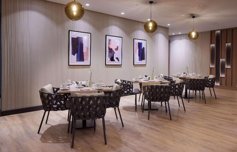 בית מלון כפרי Doubletree By Hilton Hannover Schweizerhof