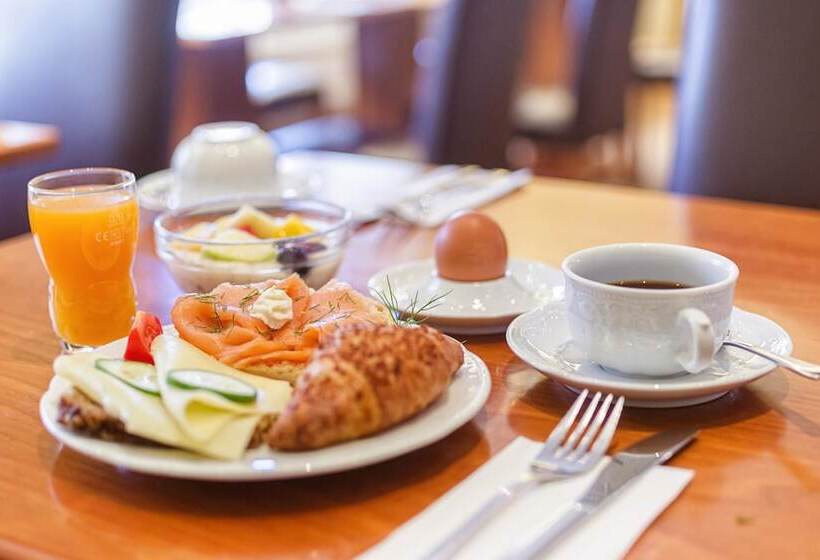 فندق Dusseldorf City By Tulip Inn