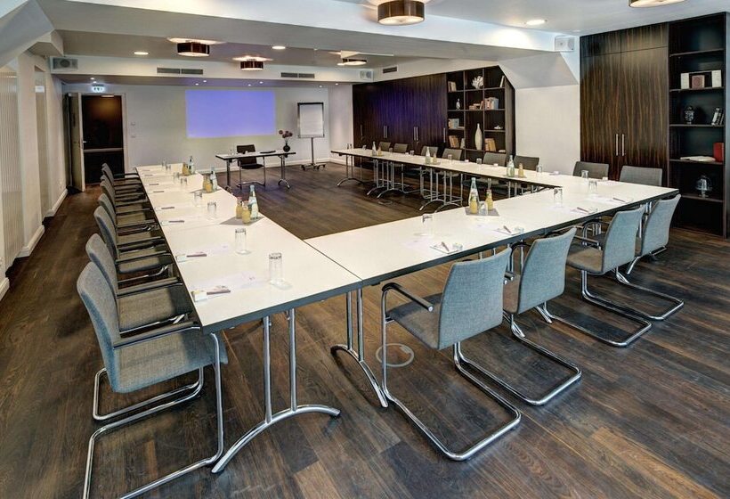 فندق Dusseldorf Mitte