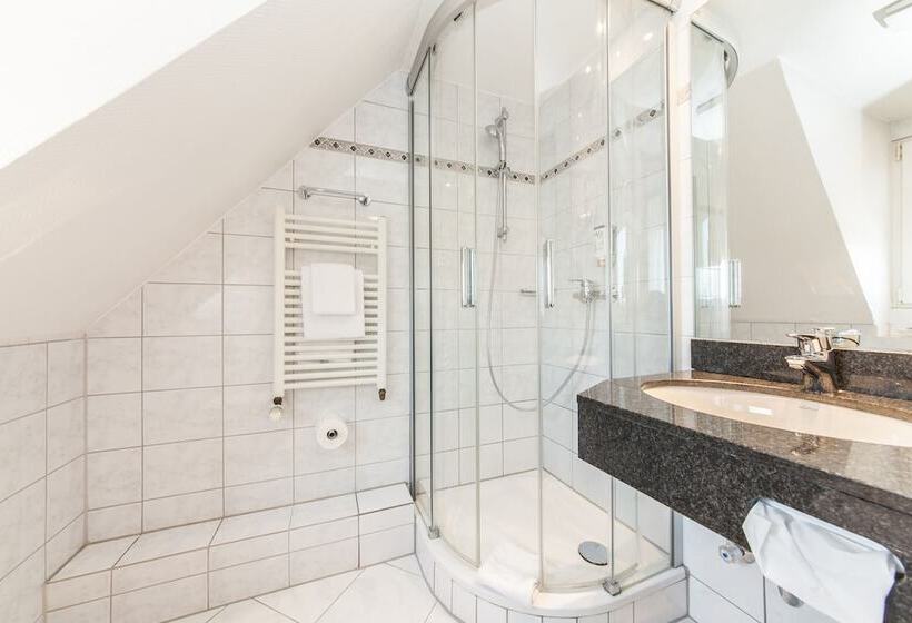 فندق Flora Düsseldorf