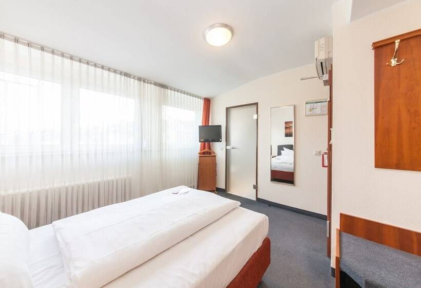 فندق Flora Düsseldorf