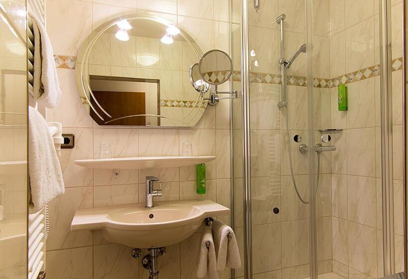 Freund   Privathotels Dr Lohbeck