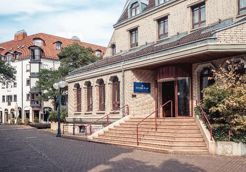 Отель Golden Tulip Bielefeld