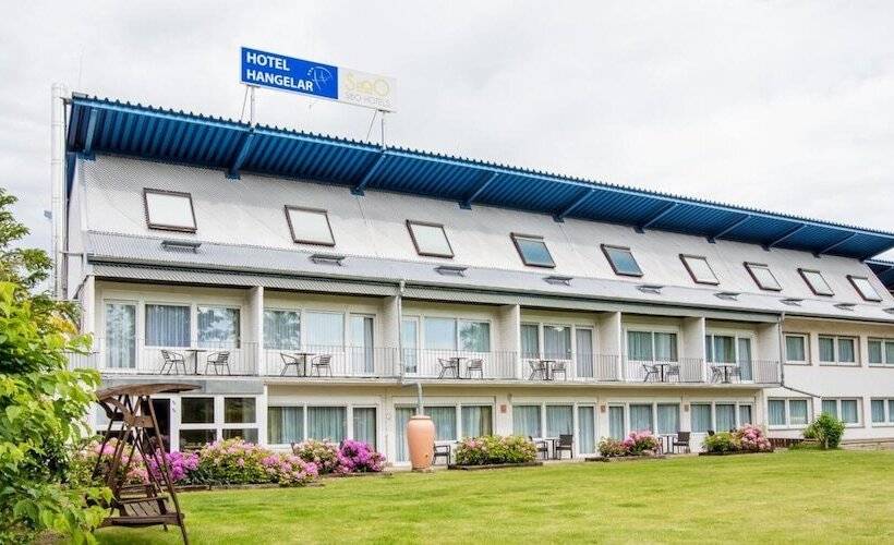 هتل Hangelar