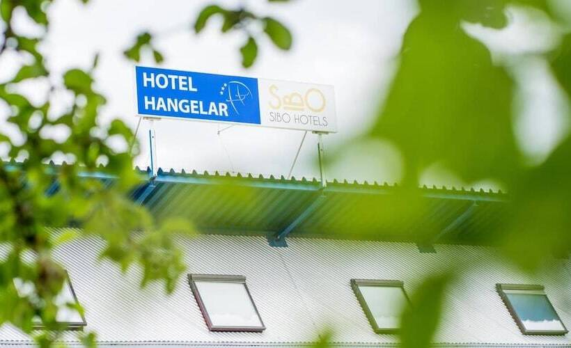 هتل Hangelar