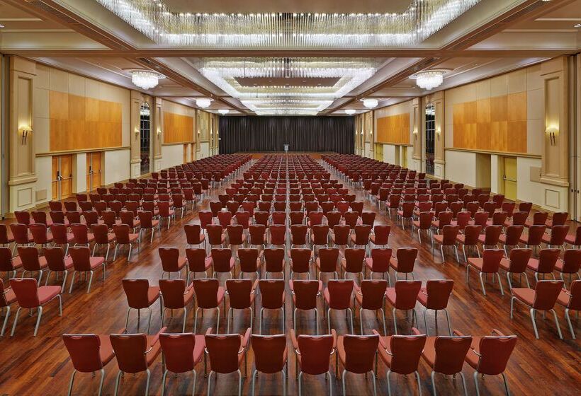 호텔 Hilton Dusseldorf