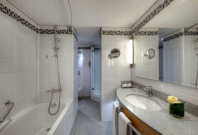 호텔 Hilton Dusseldorf