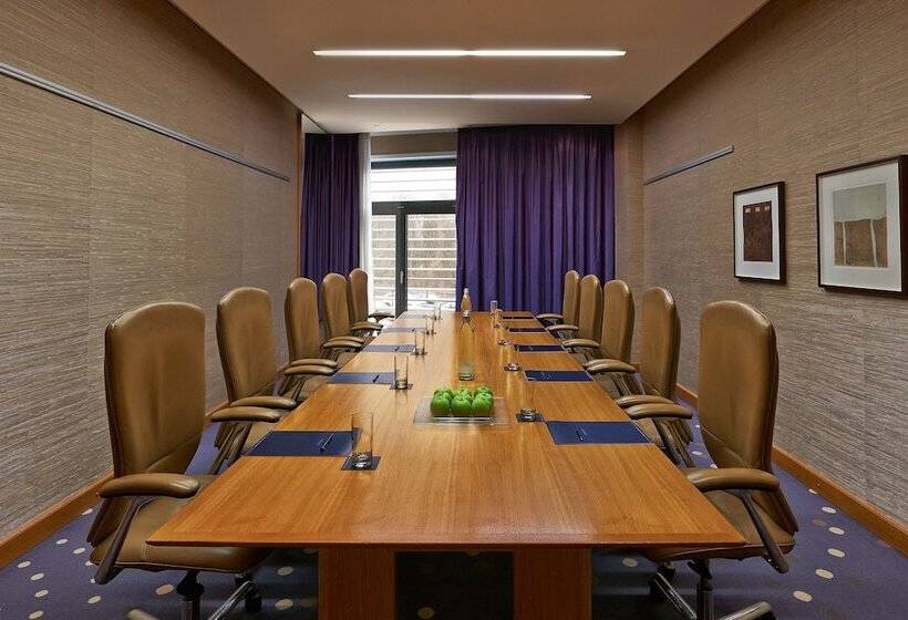 호텔 Hilton Dusseldorf