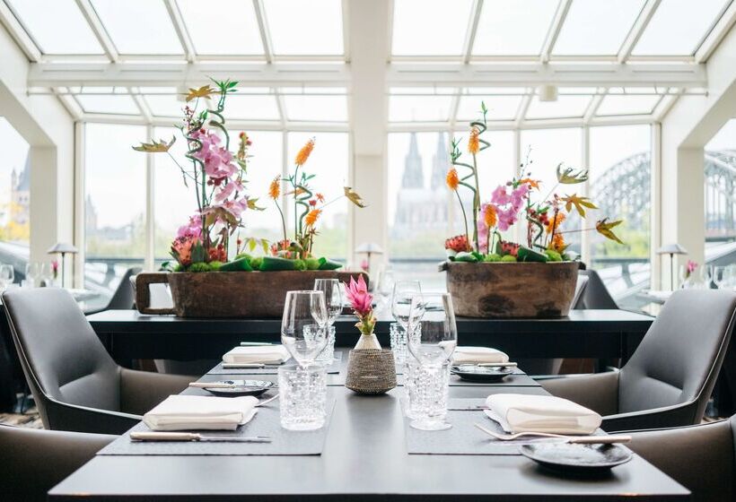 בית מלון כפרי Hyatt Regency Koln