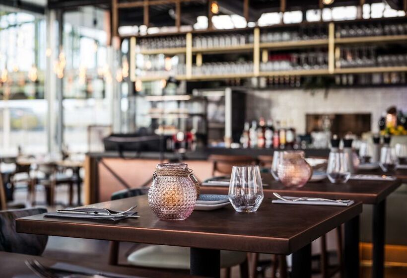 בית מלון כפרי Hyatt Regency Koln