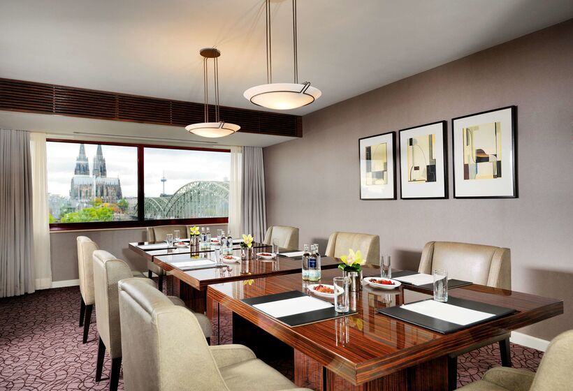 בית מלון כפרי Hyatt Regency Koln