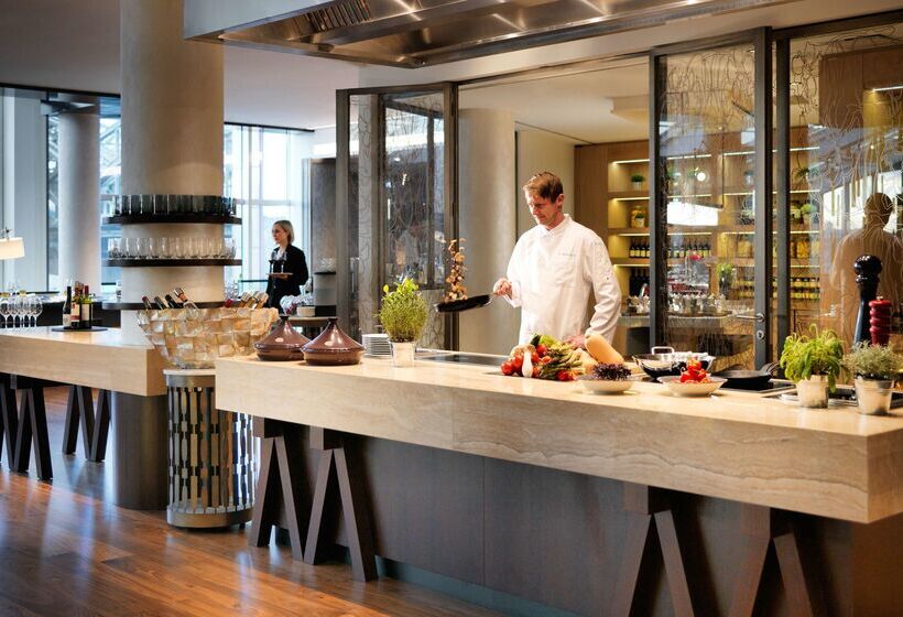 בית מלון כפרי Hyatt Regency Koln